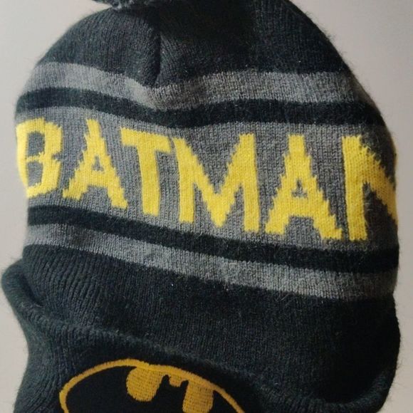 DC Comics Batman‎ Bat Symbol Logo Black Yellow Beanie Hat - Picture 3 of 8